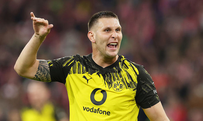 Не оправдал ожиданий. Опытный защитник Боруссии Дортмунд может покинуть клуб следующим летом Не оправдал ожиданий. Опытный защитник Боруссии Дортмунд может покинуть клуб следующим летом