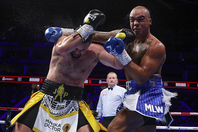 Все зависит от Усика. Уордли высказался о реванше с Паркером Все зависит от Усика. Уордли высказался о реванше с Паркером