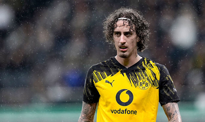 Не стал конкурентом Довбика. Летний новичок Боруссии Дортмунд мог перейти в Рому Не стал конкурентом Довбика. Летний новичок Боруссии Дортмунд мог перейти в Рому