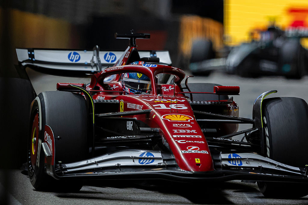 Формула-1: Триумф Mercedes и конфликт в McLaren