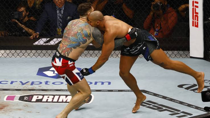 Почему бой Аспиннала и Гана на UFC 321 не засчитан?