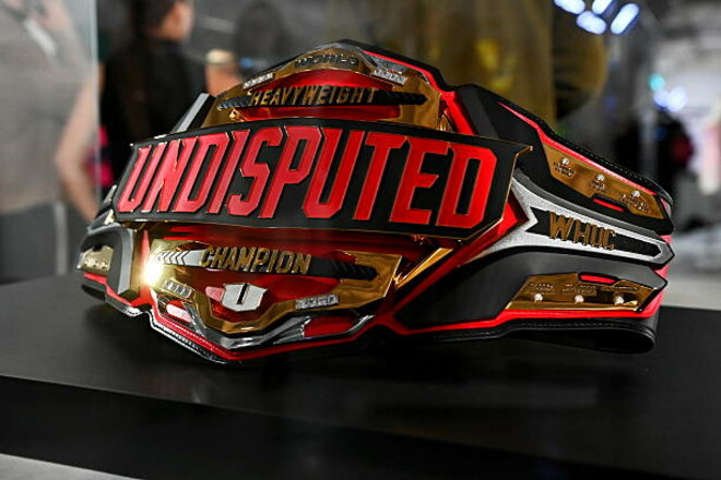 Британский супертяж сказал, почему Усик не отдаст титул и выйдет на Уордли Британский супертяж сказал, почему Усик не отдаст титул и выйдет на Уордли