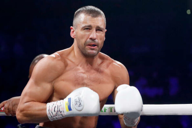 ФОТО. Бывшего чемпиона мира в полутяжелом весе заметили на матче УПЛ ФОТО. Бывшего чемпиона мира в полутяжелом весе заметили на матче УПЛ