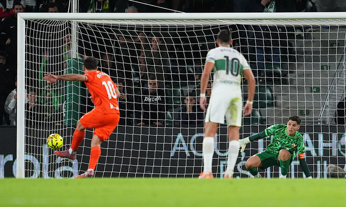 Ла Лига. Минимум голов - максимум напряжения на Мартинес Валеро. Оярсабаль спас Реал Сосьедад на последних минутах Ла Лига. Минимум голов - максимум напряжения на Мартинес Валеро. Оярсабаль спас Реал Сосьедад на последних минутах