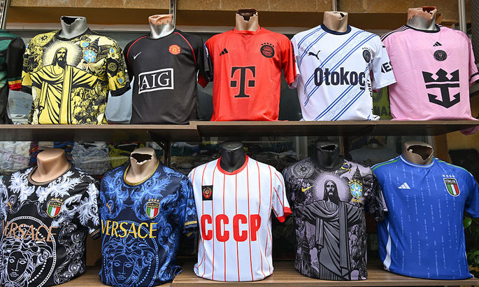 Разделение между двумя республиками и политически-футбольное соперничество. Знакомство с Никосией перед матчем Омония – Динамо Разделение между двумя республиками и политически-футбольное соперничество. Знакомство с Никосией перед матчем Омония – Динамо