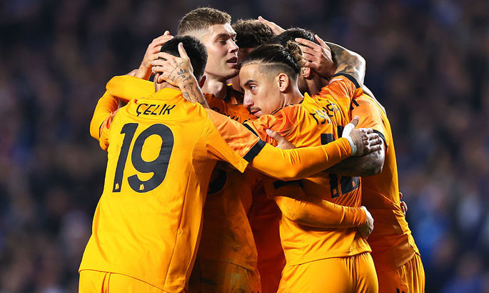 ЛЕ. Волки врываются в зону плей-офф, Довбик тоже постарался. Рейнджерс – Рома 0:2. Обзор матча ЛЕ. Волки врываются в зону плей-офф, Довбик тоже постарался. Рейнджерс – Рома 0:2. Обзор матча