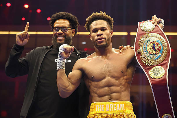 Девин Хейни уверенно перебоксировал Норманна и стал новым чемпионом мира