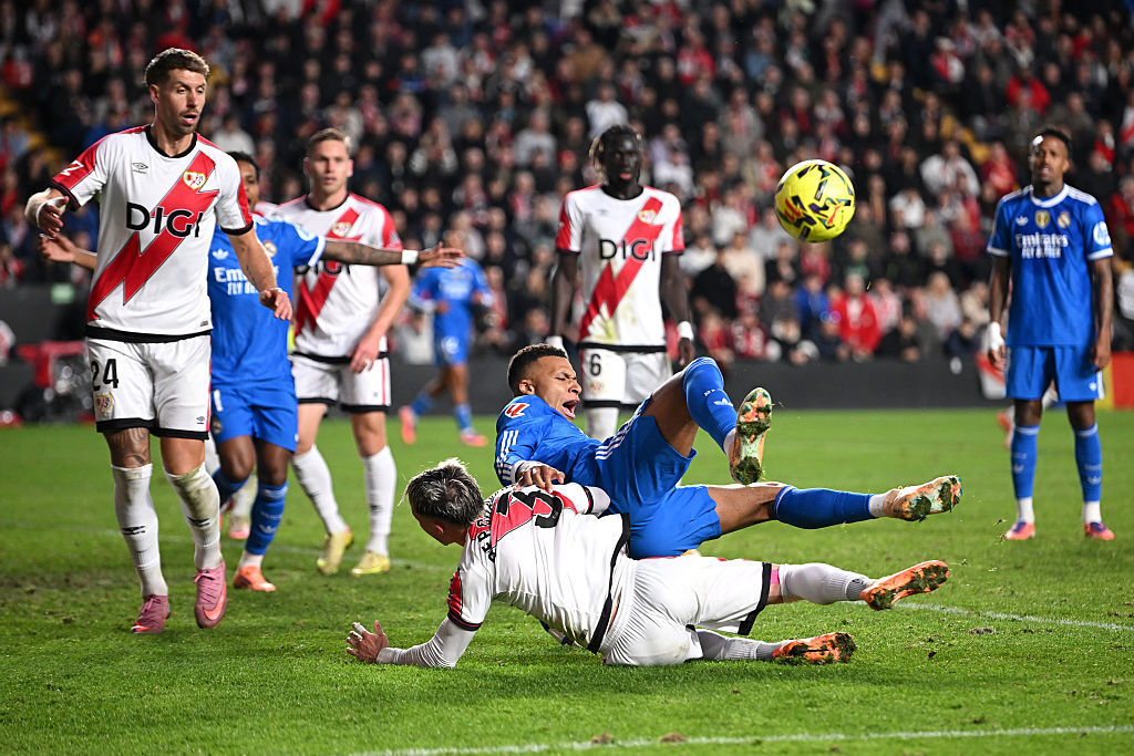 Цыганков спас Жирону, Гризманн — Атлетико,  а Реал опозорился в Вальекасе. Что мы увидели в 12-м туре Ла Лиги