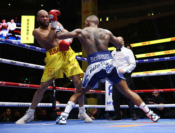 Два нокдауна в Лондоне. Конор Бенн уверенно разгромил Юбенка в реванше Два нокдауна в Лондоне. Конор Бенн уверенно разгромил Юбенка в реванше