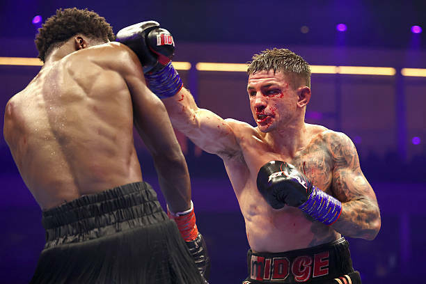 Бой года в Эр-Рияде? Абдулла Мейсон стал самым молодым чемпионом в мире