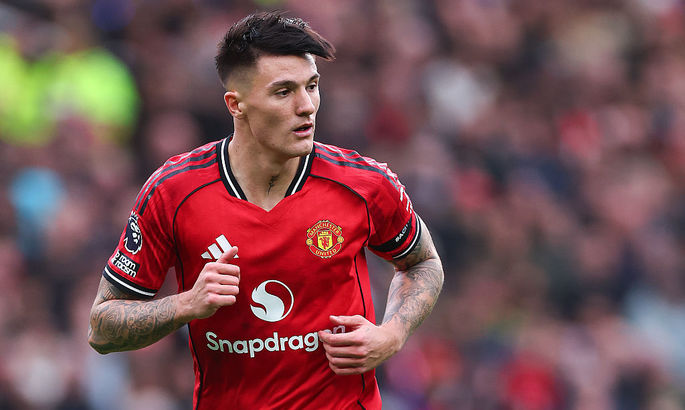 Избежал серьёзной травмы. Стало известно, на сколько вылетел новичок Манчестер Юнайтед Избежал серьёзной травмы. Стало известно, на сколько вылетел новичок Манчестер Юнайтед