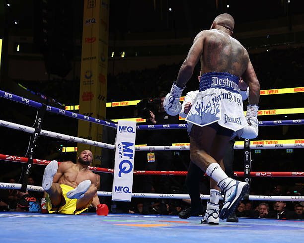 Два нокдауна в Лондоне. Конор Бенн уверенно разгромил Юбенка в реванше Два нокдауна в Лондоне. Конор Бенн уверенно разгромил Юбенка в реванше