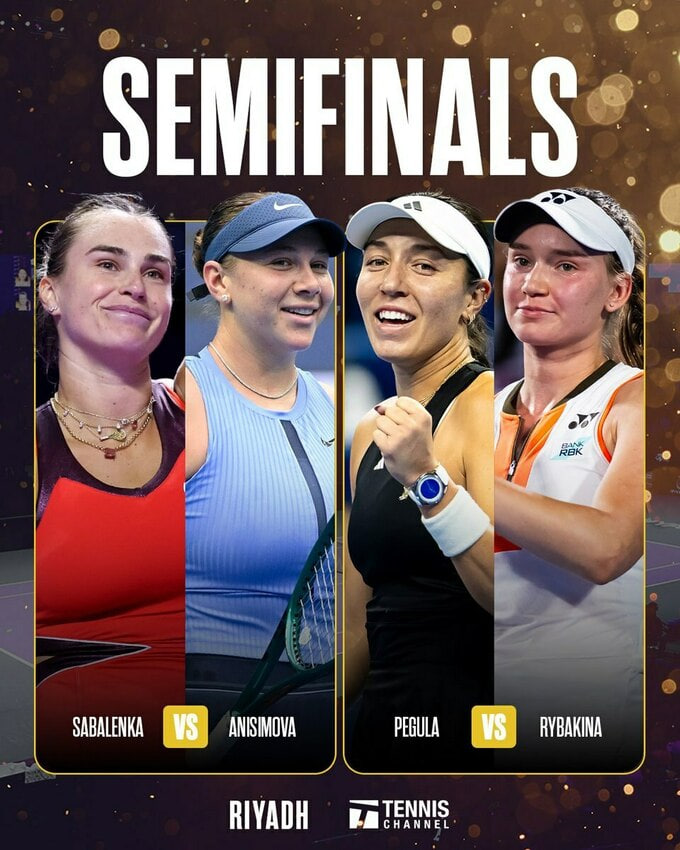 Соболенко и Рыбакина вышли в полуфинал WTA Finals