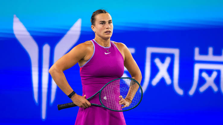 Соболенко и Рыбакина вышли в полуфинал WTA Finals