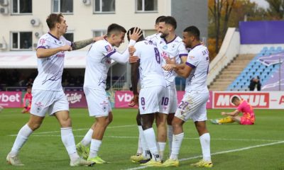 ЛНЗ победил «Динамо» и получил премию по $5000