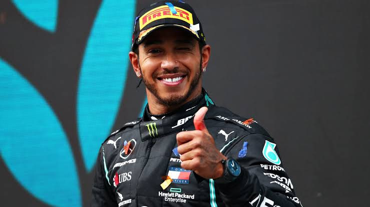 Шумахер раскритиковал Хэмилтона в Ferrari