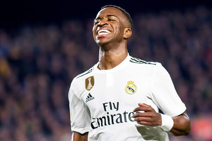 Винисиус Жуниор: контракт с Реалом и отказ Ман Сити