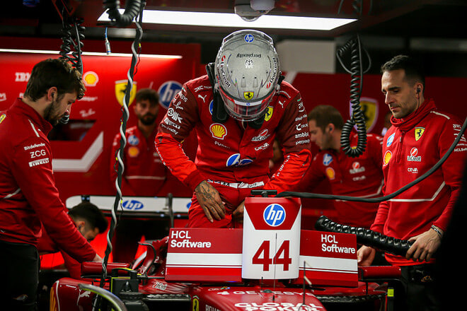 Хэмилтон доволен болидом после тренировок в Лас-Вегасе