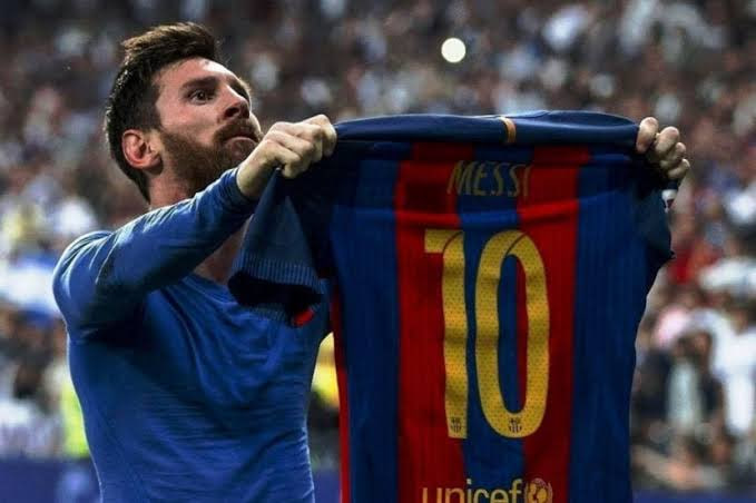 Почему сорвался трансфер Месси в Барселону в 2023 году
