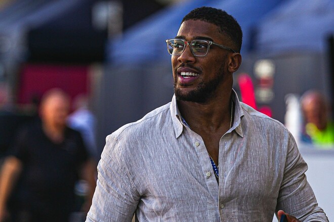 Джошуа провел встречу с Усиком. Будет бой за большие деньги Джошуа провел встречу с Усиком. Будет бой за большие деньги