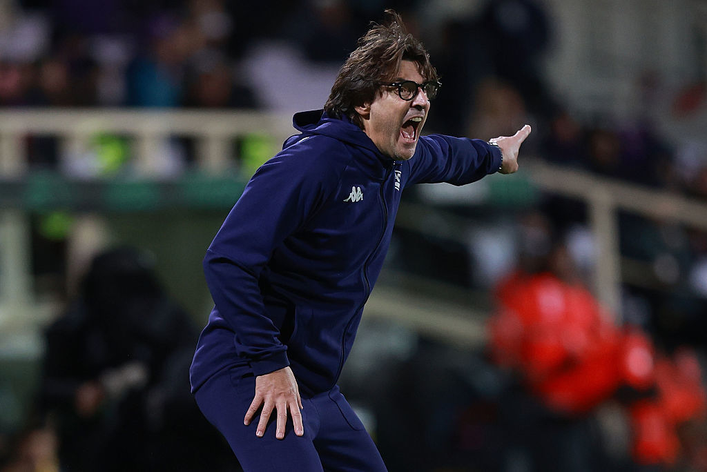 Фиалка не цветет. О кризисе в расположении еврокубкового соперника Динамо Фиалка не цветет. О кризисе в расположении еврокубкового соперника Динамо