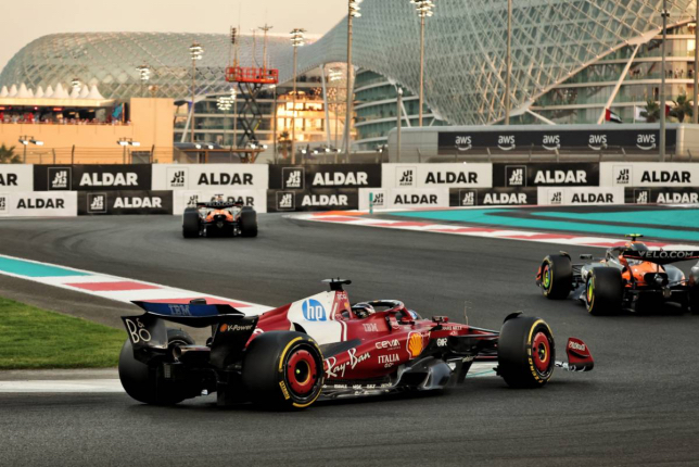 Леклер: После такого сезона подступает разочарование Леклер: После такого сезона подступает разочарование