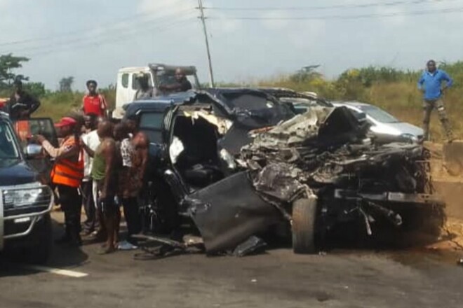 ФОТО. Как выглядит побитая машина, в которой находился Джошуа при аварии ФОТО. Как выглядит побитая машина, в которой находился Джошуа при аварии