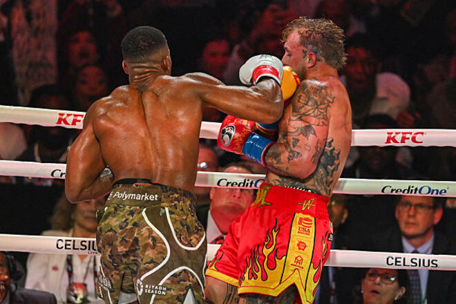 Джошуа отстранен от бокса после боя. У Пола ситуация еще более плачевная Джошуа отстранен от бокса после боя. У Пола ситуация еще более плачевная