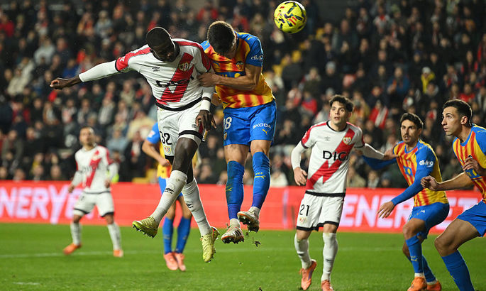 Примера. Битва середняков завершилась результативной ничьей Примера. Битва середняков завершилась результативной ничьей