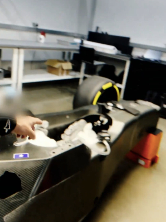 Боттас прошёл подгонку сиденья на базе Cadillac F1