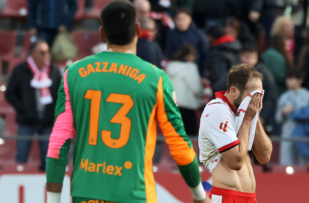 Жирона не размотала Атлетико, Реал сыграл как немощный, Барса стала зимним чемпионом. Что мы увидели в 17-м туре Ла Лиги Жирона не размотала Атлетико, Реал сыграл как немощный, Барса стала зимним чемпионом. Что мы увидели в 17-м туре Ла Лиги