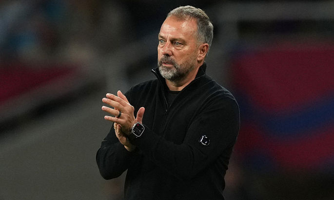 Флик ответил на вопросы журналистов о критике тренера Реала Флик ответил на вопросы журналистов о критике тренера Реала