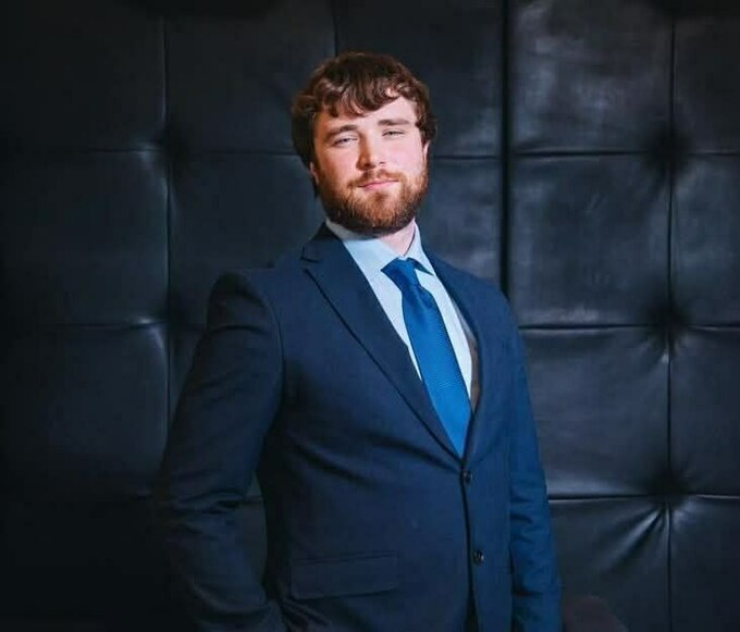 Склоним головы. Российская авиабомба унесла жизни друзей-хоккеистов Склоним головы. Российская авиабомба унесла жизни друзей-хоккеистов