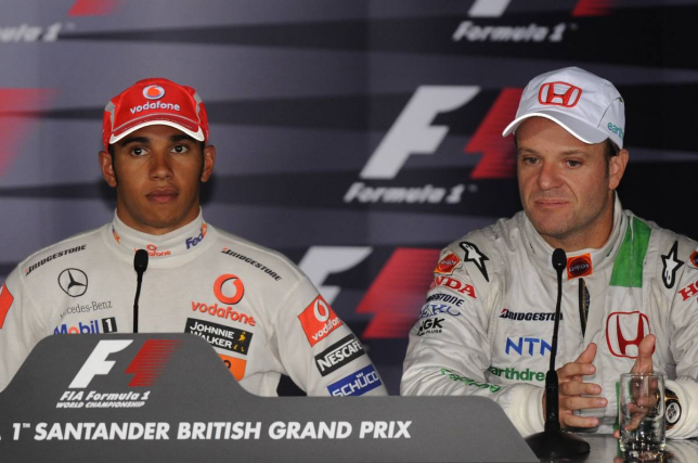 Баррикелло советует Льюису не критиковать команду Баррикелло советует Льюису не критиковать команду