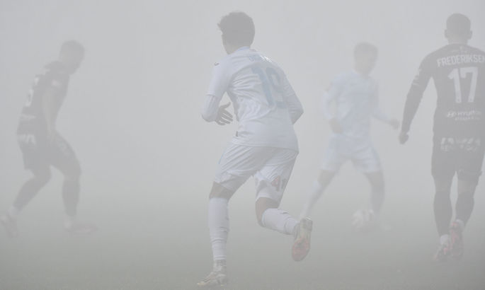 Не из-за болельщиков. Матч соперника Шахтёра в еврокубках был прерван Не из-за болельщиков. Матч соперника Шахтёра в еврокубках был прерван