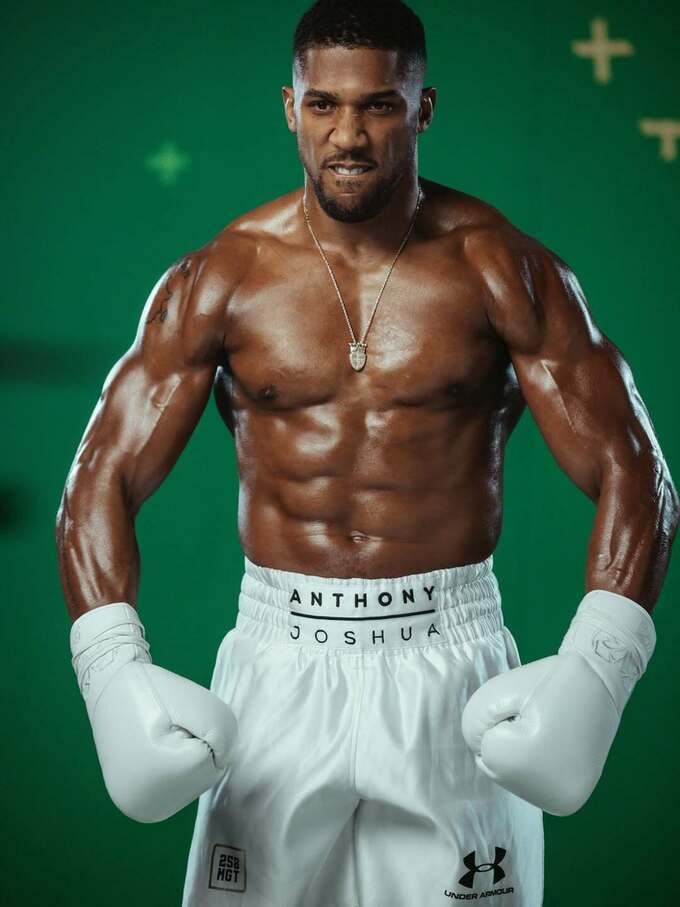 Джошуа показал форму перед боем с Джейком Полом