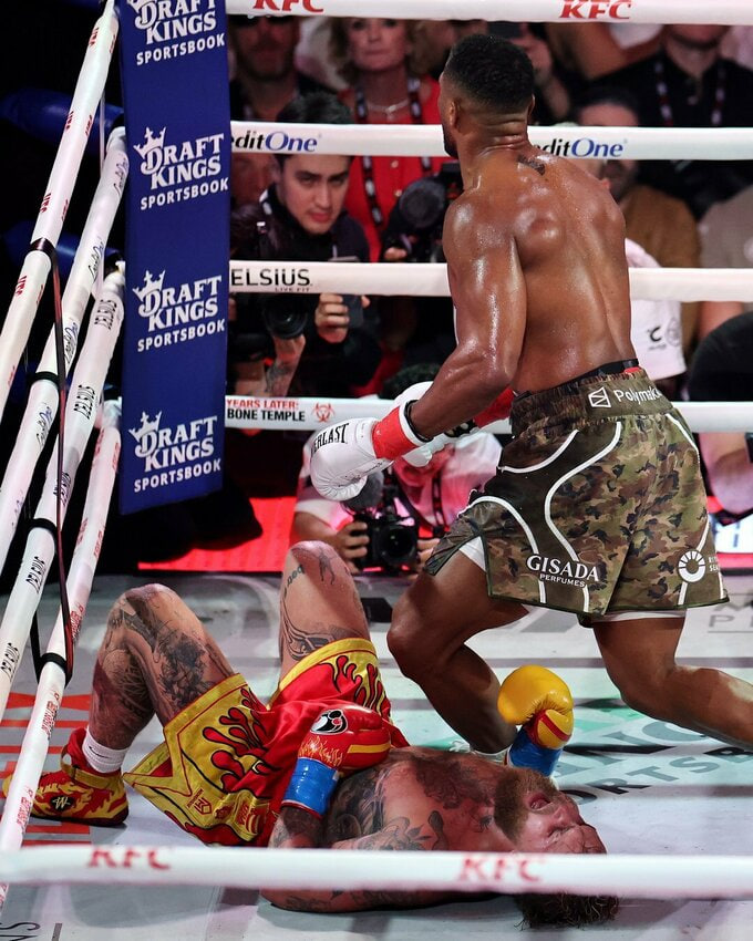 Джошуа нокаутировал Джейка Пола в главном бою вечера в Майами - фото, видео