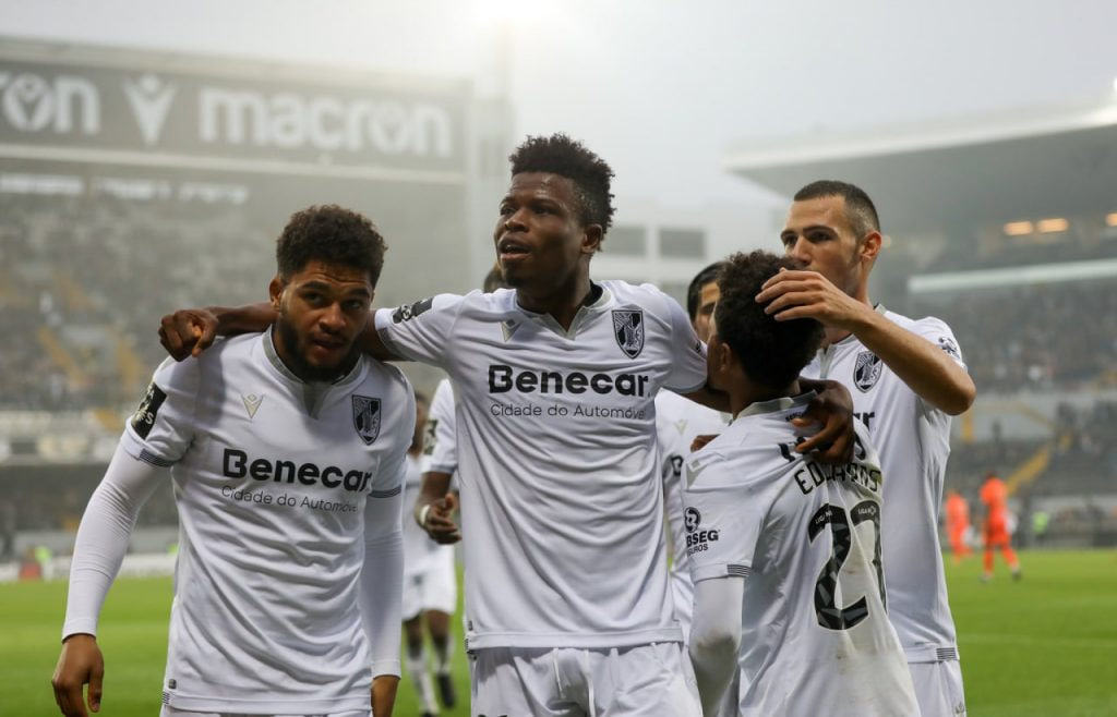 Витория Гимарайнш – Спортинг: прогноз и трансляция матча 23.12.2025