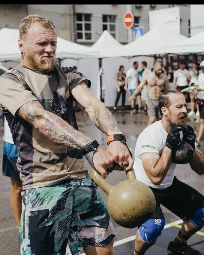 Склоним головы. Двухкратный чемпион мира погиб и получил Звезду Героя