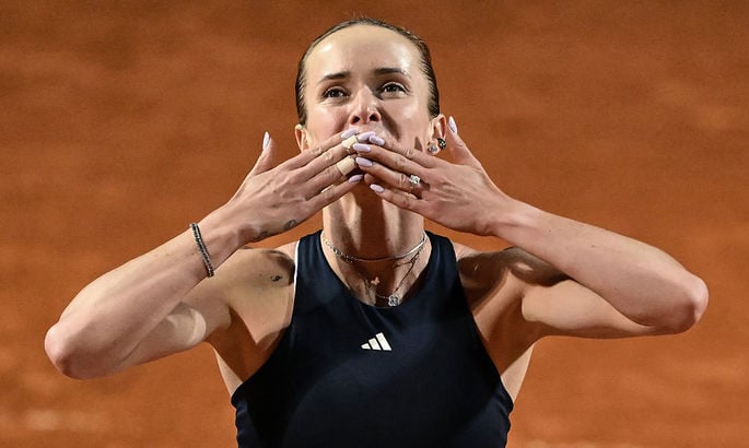 Элина Свитолина победила Людмилу Самсонову со счетом 3:6, 6:3, 6:2 и вышла в четвертьфинал WTA 500 в Бад-Хомбурге перед стартом Уимблдона-2026.
