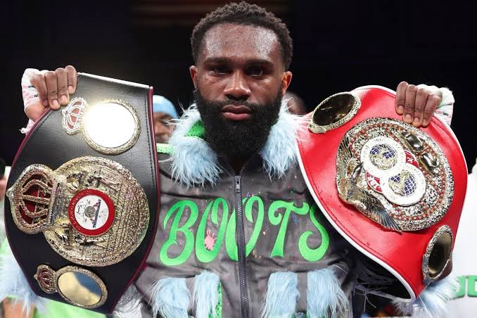 Хандер Заяс и Джарон Эннис проведут бой за титулы WBA и WBO 27 июня 2026 года. Дата, время начала и где смотреть прямую трансляцию.