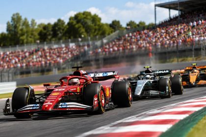 Гран-при Испании 2026 принес первую победу Хэмилтона за Ferrari: Антонелли сошел, Расселл и Норрис взяли подиум, а спор вокруг Монако продолжился после апелляций.