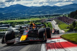 Гран-при Австрии-2026 пройдет 28 июня на Red Bull Ring. Разбираем три ключевые зоны обгонов, особенности рельефа, торможений, шин и новую систему Overtake Mode вместо прежней DRS в сезоне Формулы-1.