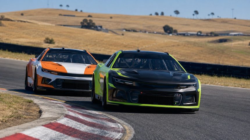 Анонс гонки NASCAR Cup Series Toyota/Save Mart 350 в Сономе 28 июня 2026 года: время старта для Украины, где смотреть трансляцию, расписание уикенда и главные претенденты на победу.
