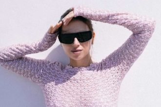 Екатерина Усик показала кадры эффектной фотосессии в Испании: смотрите стильные образы супруги чемпиона в купальнике и розовом мини-платье.