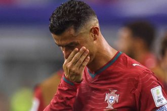 Криштиану Роналду завершил последний чемпионат мира после вылета Португалии от Испании. Статистика, цитаты и детали матча — читайте сейчас.
