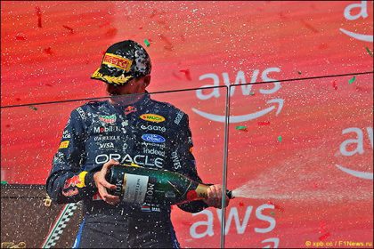 Mercedes подвел итоги сезона: лидерство перед летним перерывом