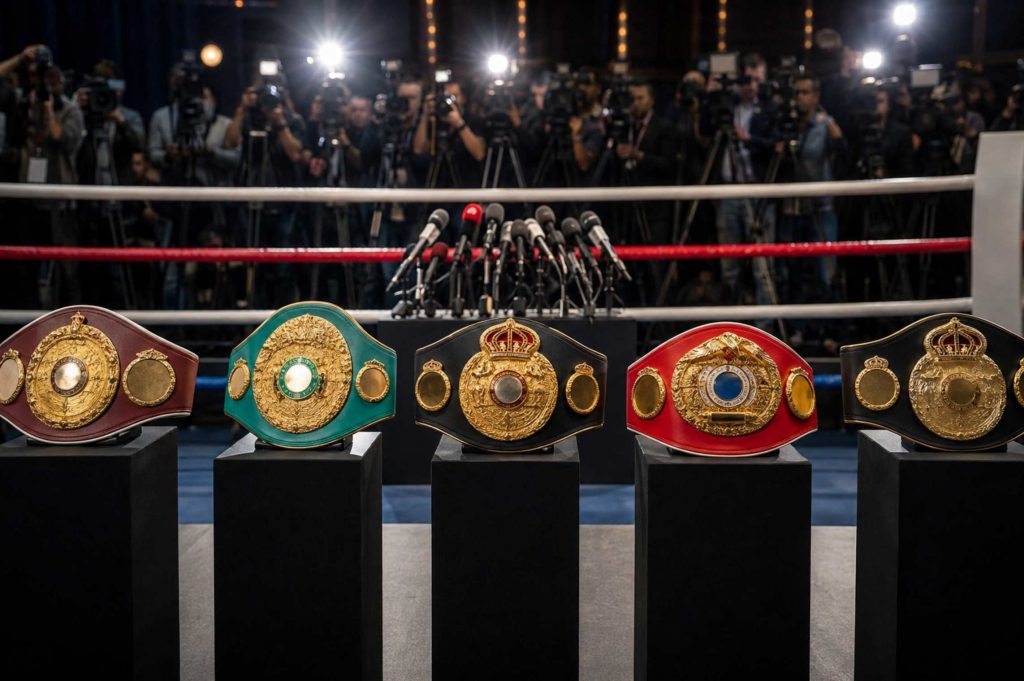 Какие чемпионские пояса существуют в профессиональном боксе: WBA, WBC, IBF и WBO простыми словами