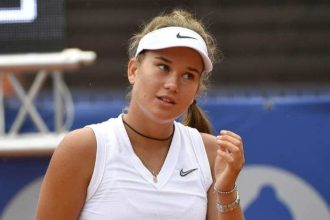 Камилла Бартоне больше не представляет Латвию в профилях WTA и ITF и появилась в рейтинге Беларуси. Что известно о решении теннисистки — читайте детали.