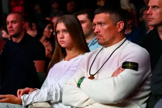 Усик с дочерью приготовил матчу на вирусном видео